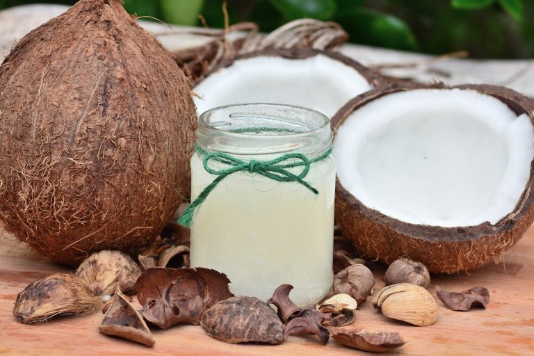Zastosowanie oleju kokosowego w uprawie roślin i nie tylko