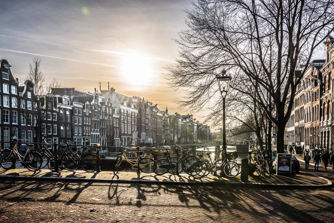 Przejazdy do Holandii – gdzie najlepiej?